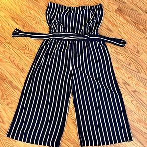 Belted Romper 💙🤍